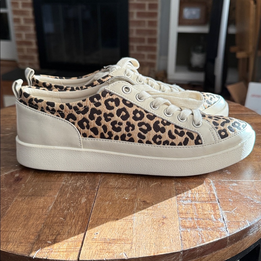Vionic Winny Leather Leopard Sneakers 8.5 - Picture 9 of 14
